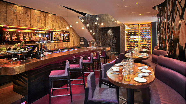 Restaurant La cabane de l'ecaillier, designed by Cabinet architecture Cannes | Cochet Païs